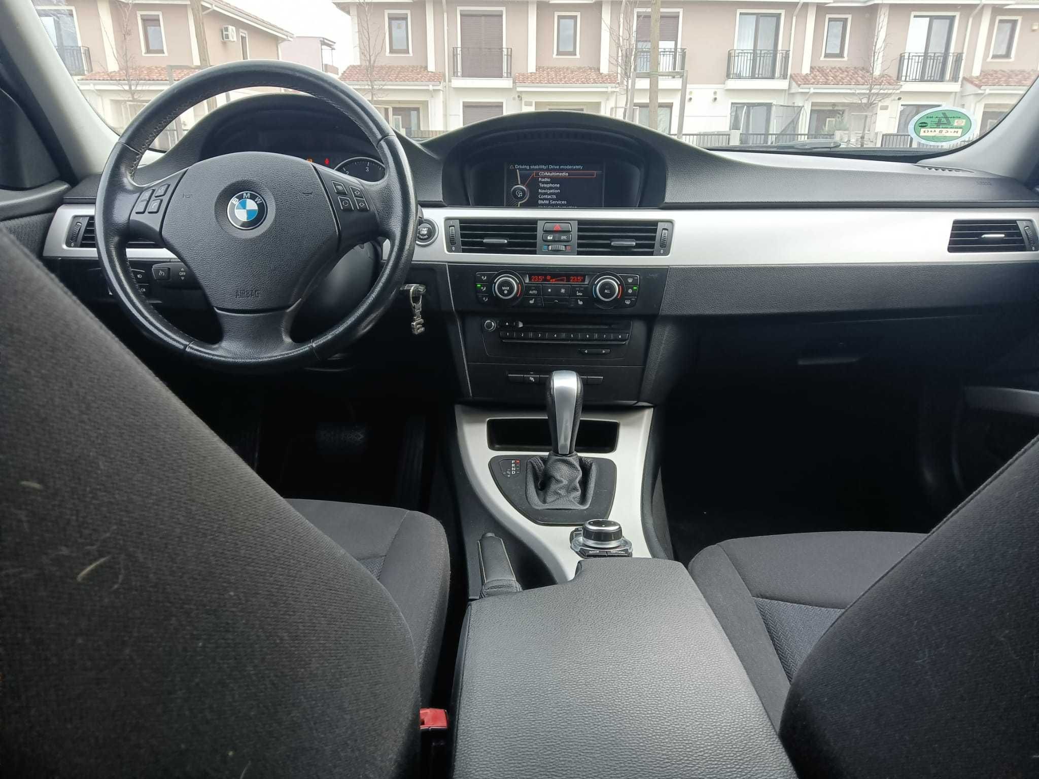 BMW E91 -  318D-2010