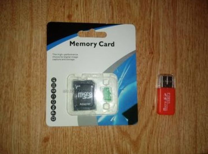 НОВА карта памет 128 GB и USB flash drive със слот за micro SD card