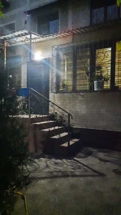 Срочно продам две 2х  комнатные м-в Башлык