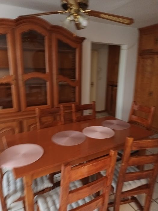 Dau spre inchiriere apartament3 camere  cu bucatarie open  space   l