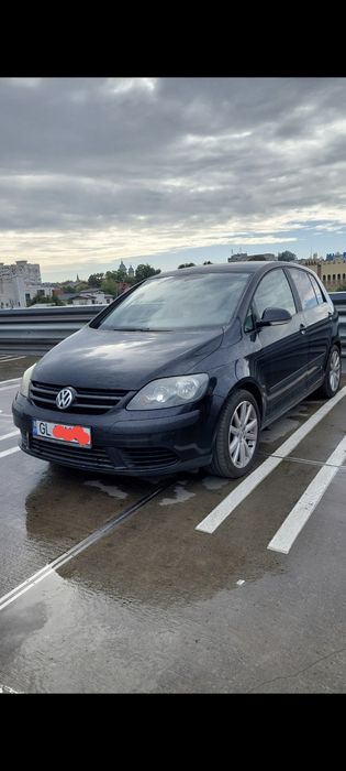 Proprietar,vând golf 5 plus, Benzină, mpi