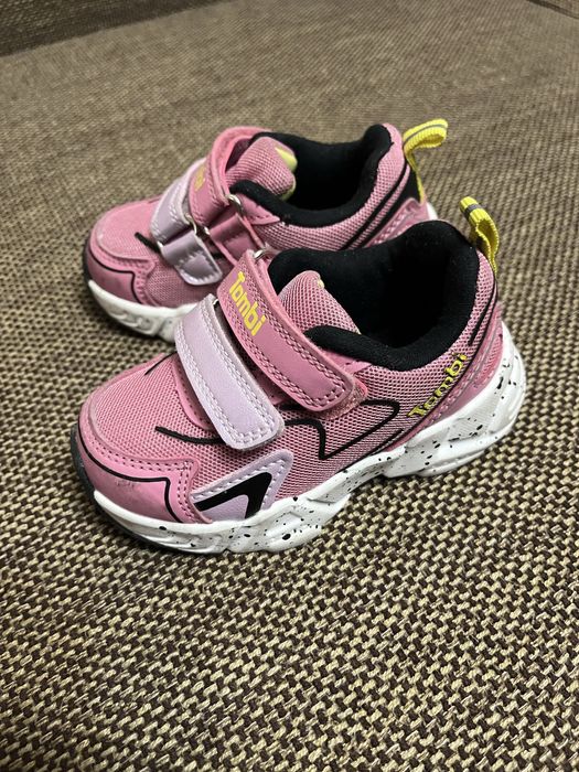 Кроссовки детские 20 размер