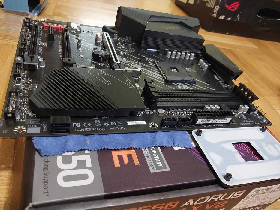 AMD Ryzen 9 5950X + Gigabyte B550 Aorus Elite AX V2 Wi-Fi