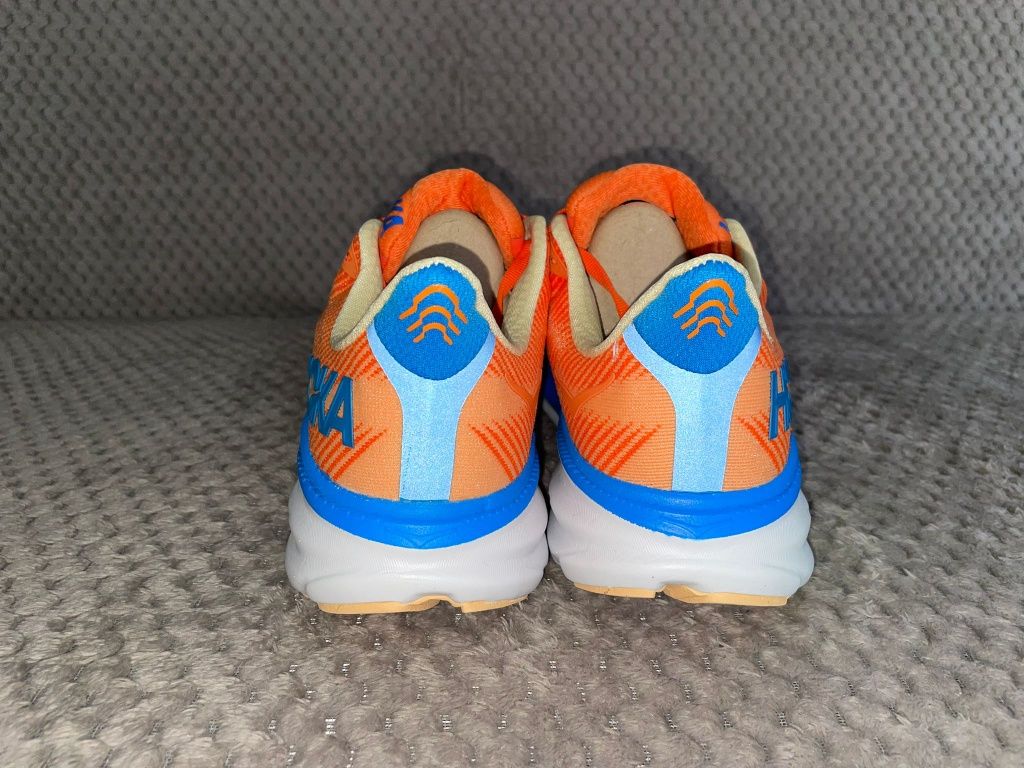 Adidasi alergare Hoka Clifton 9 nr 40 si 41 1/3
