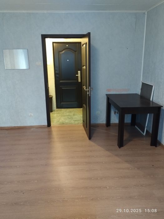 Închiriez garsonieră Aleea Mizil 1 nemobilata parter din 4 metrou 1Dec