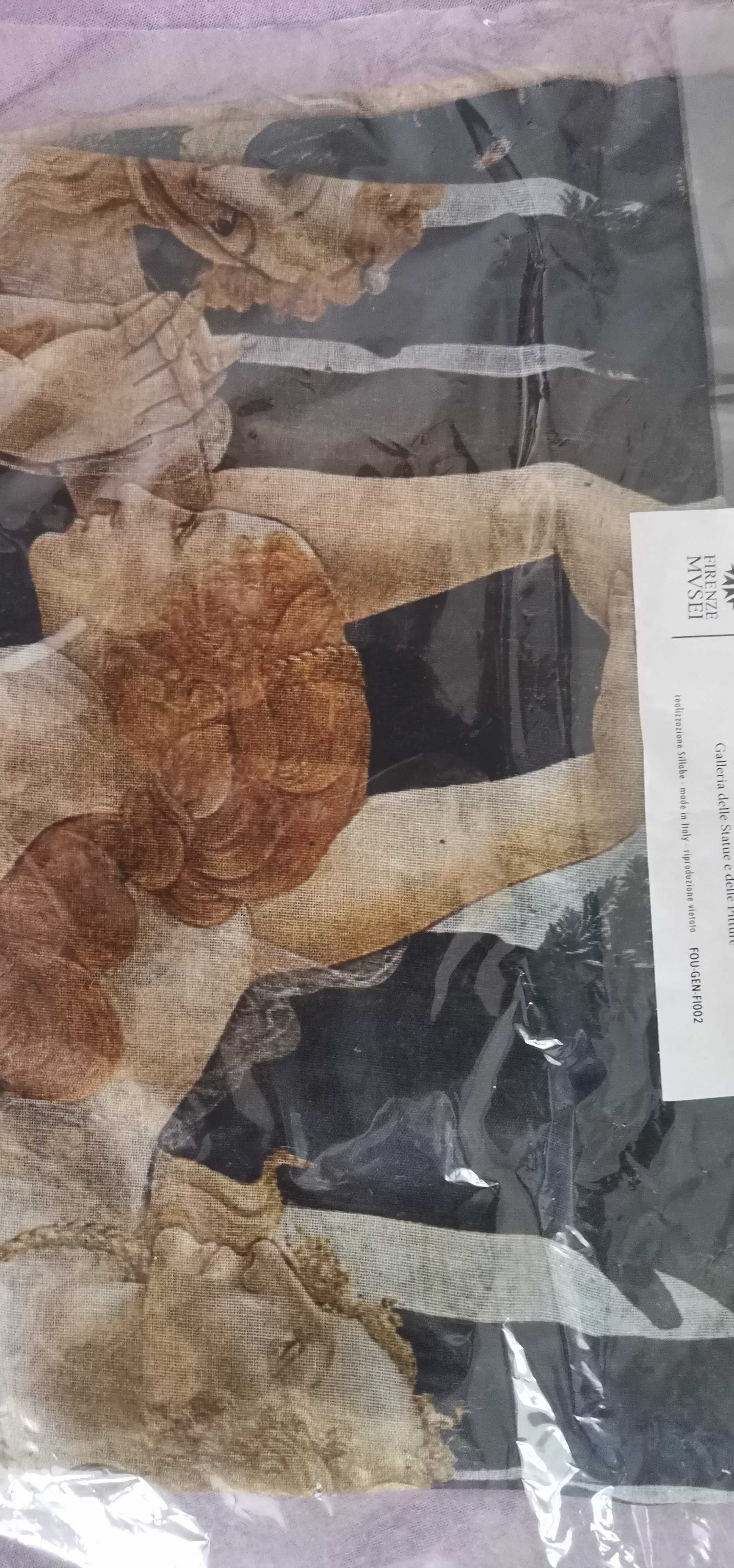 Шал на марката foulard