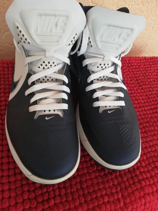 Adidași Nike nr 42,5 bărbati