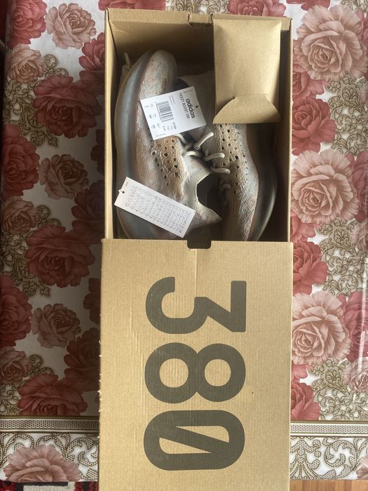 Yeezy 380 “PEPPER”