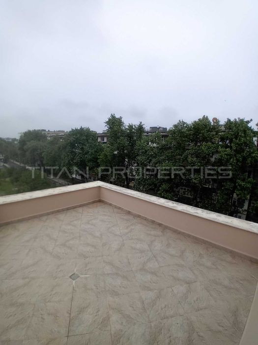 Продава се Тристаен апартамент в Пловдив, Въстанически - 84 кв.м за 1131 €/кв.м - Снимка #10