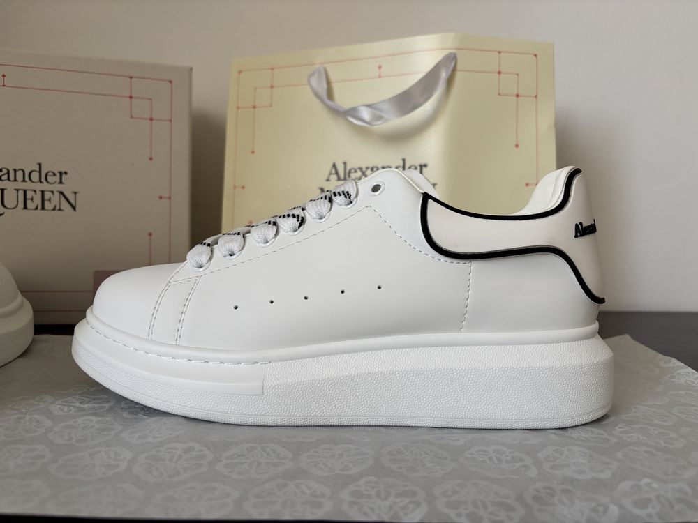 Alexander McQueen Black Lines (Epoxy)