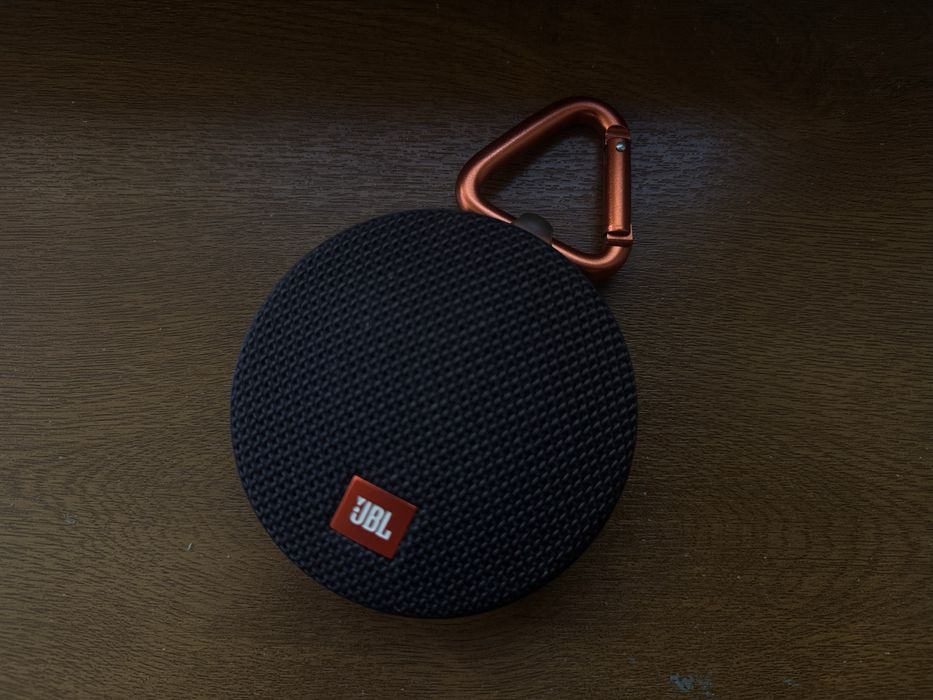 Продам срочно Jbl clip 2