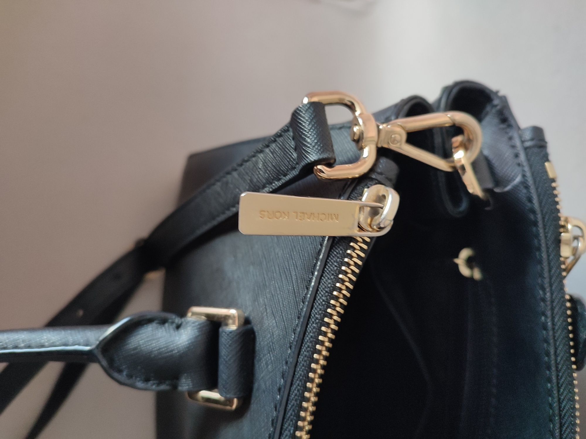 Michael Kors оригинална чанта естествена кожа