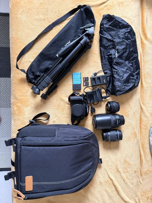 Vand Canon EOS 750D +3 oboective + accesorii