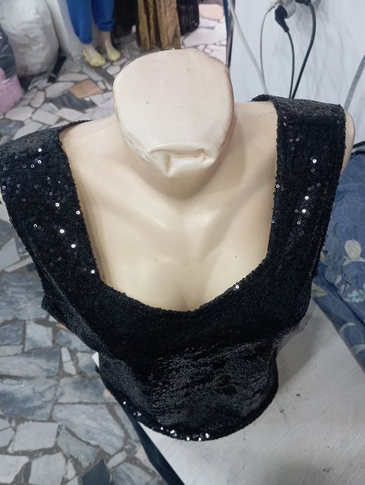 Payetka pistonli oqshom koftasi