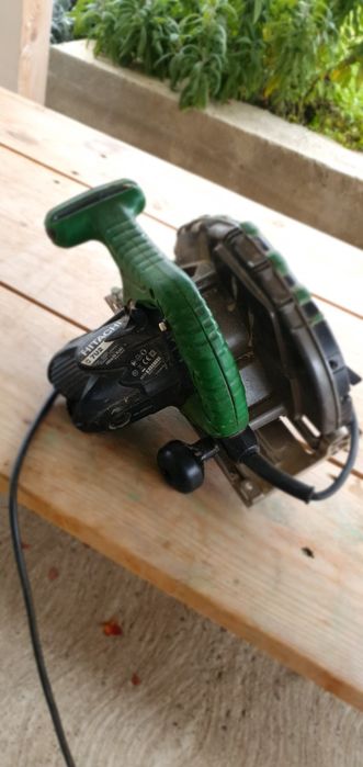 Circular de mana Hitachi