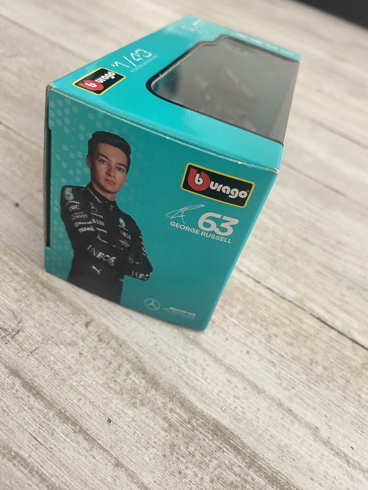 Bburago Race - модел на кола 1:43 - Mercedes-AMG F1 W14 E Performance
