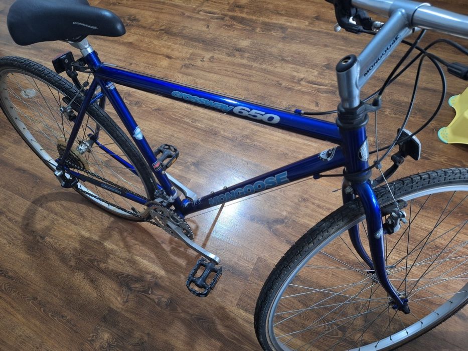 Vand bicicleta- Mongoose crossway