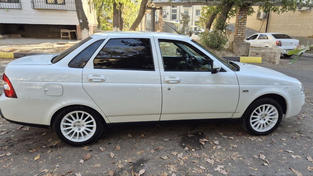 Продается лада приора 2