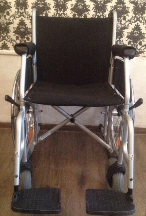 Немецкая инвалидная кресло-коляска на прокат и в аренду фирма: "MEYRA"
