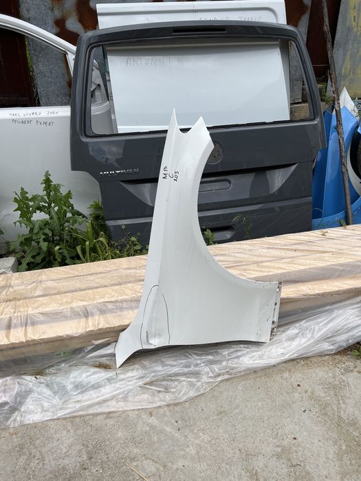 Mercedes Benz C 205 десен калник