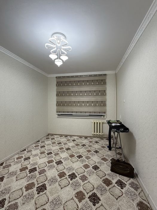 8-maktab yonidan 2 xonalik kvartira sotiladi