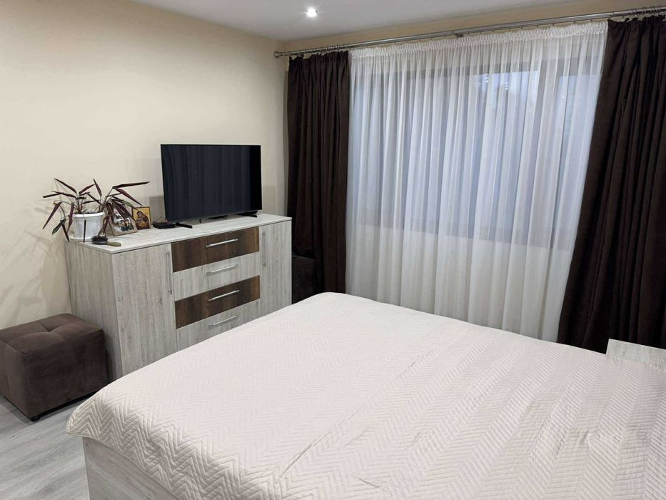 Собственик продава двустаен панелен апартамент след основен ремонт