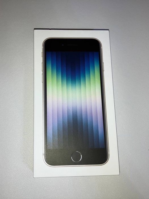 iPhone SE 2022/3 поколение.