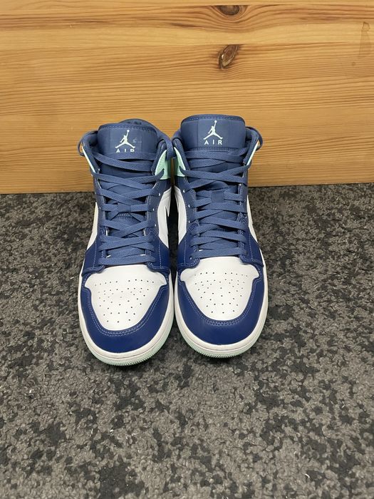 Air Jordan 1 Mid Navy Mint 46
