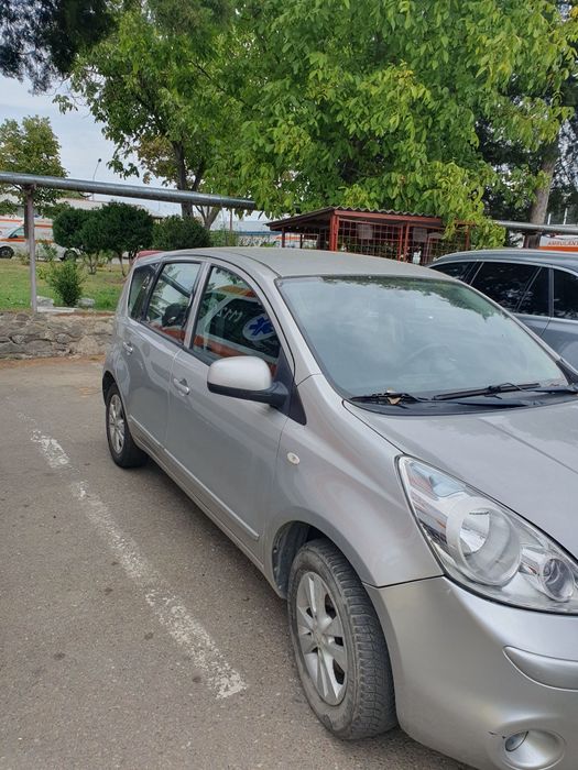 Vând Nissan Note 2011