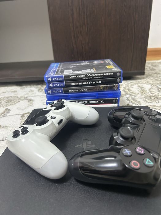 PlayStation 4 Slim
