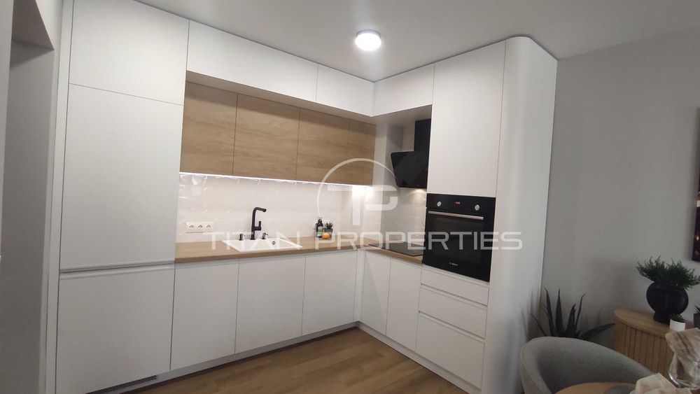 Продава се Двустаен апартамент в Пловдив, Остромила - 63 кв.м за 2142 €/кв.м - Снимка #2