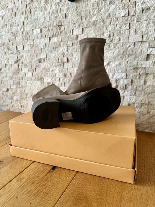 Дамски бежови боти River Island 39 номер