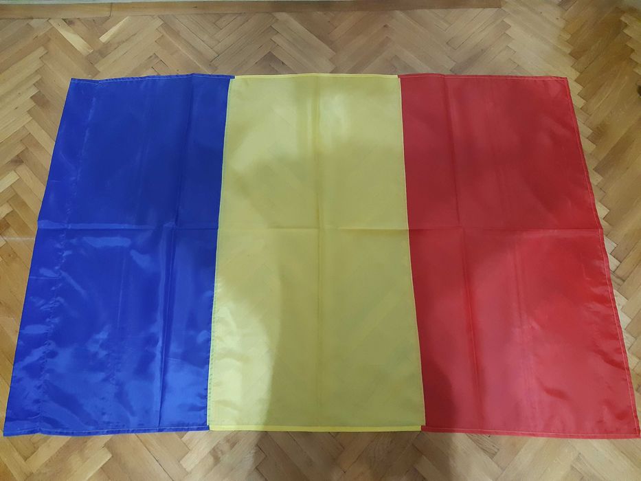 Steaguri Romania & Uniunea Europeana