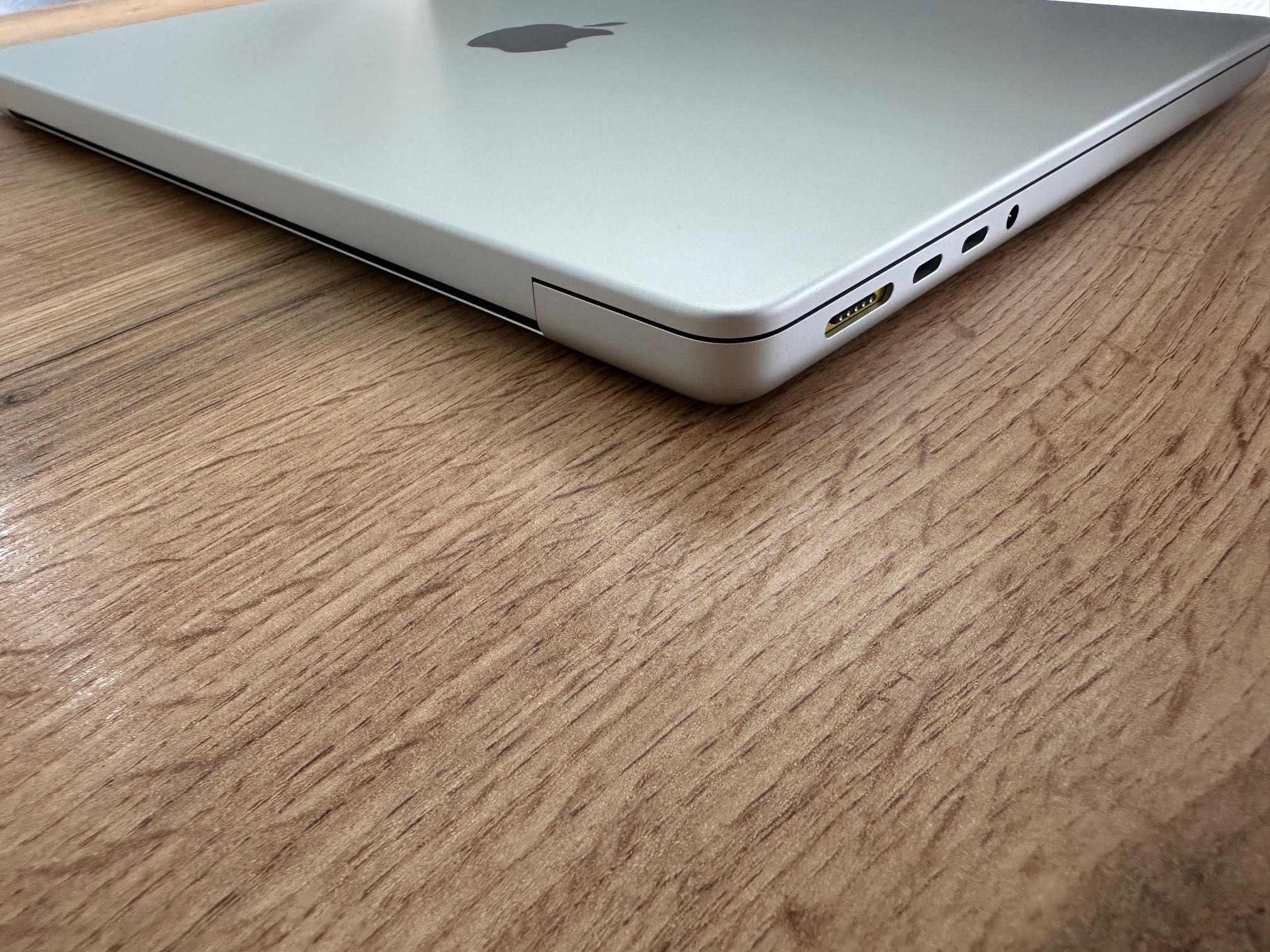 MacBook Pro 14" M3 MAX 14-CPU, 30-GPU, 36GB RAM, 1TB SSD