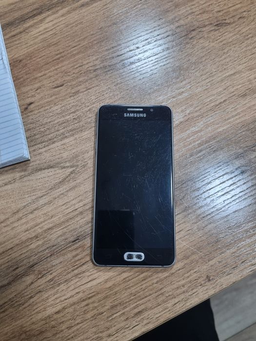 Продам самсунг А3 в отличном состоянии