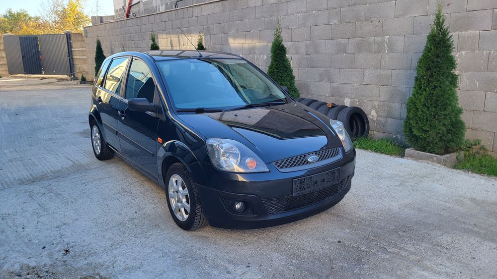 Ford Fiesta din 2006 1,6 i euro 4 cu clima