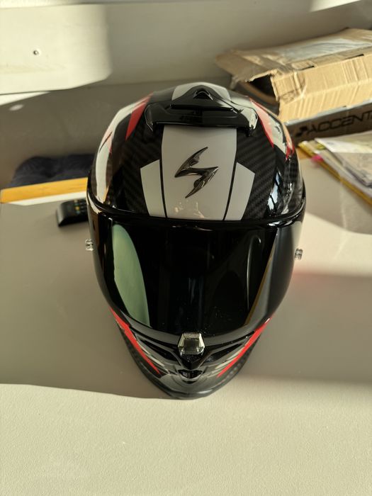 Casca moto Scorpion Exo R1