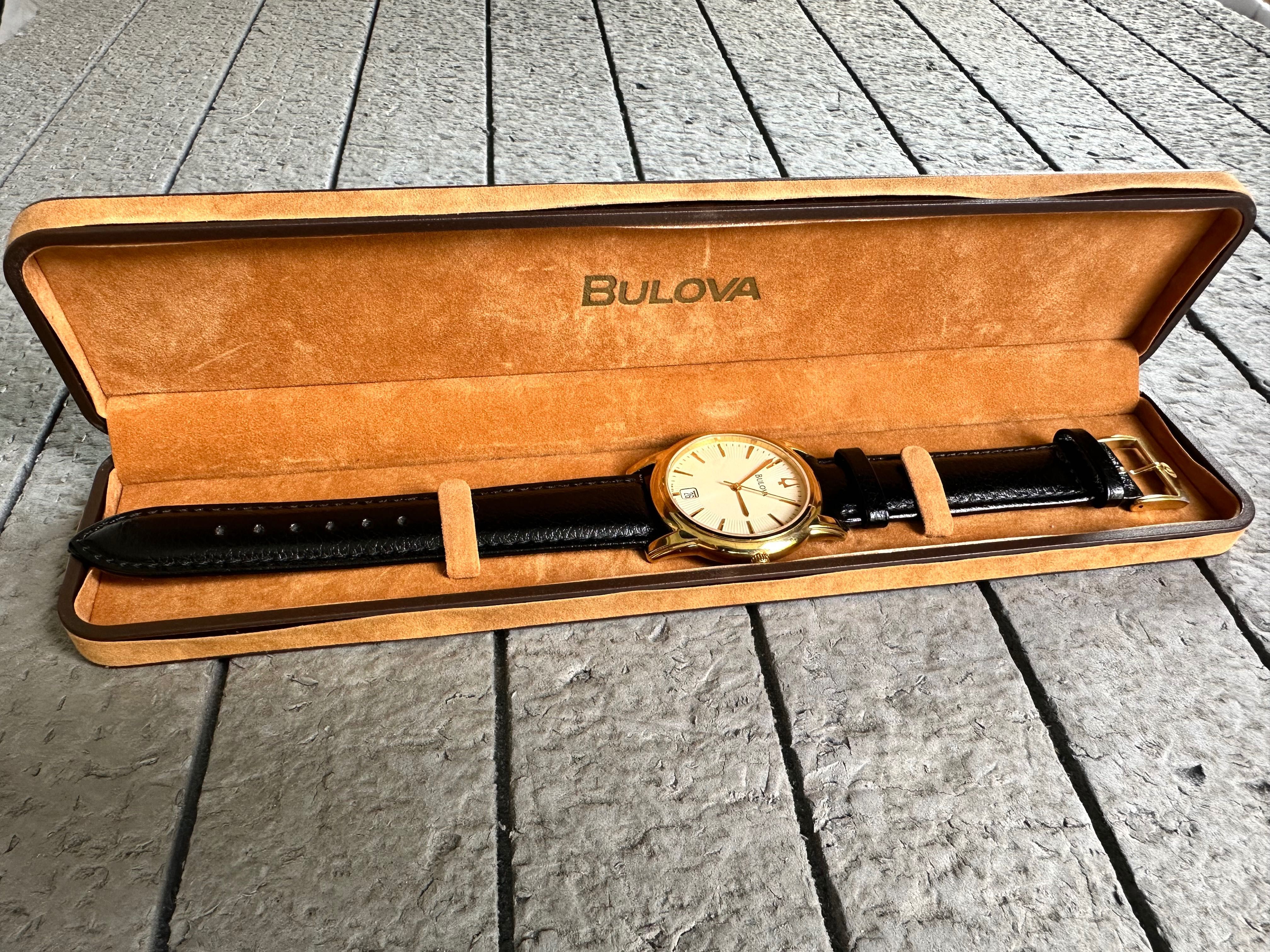 Ceas Bulova Quartz Sapphire vintage gold