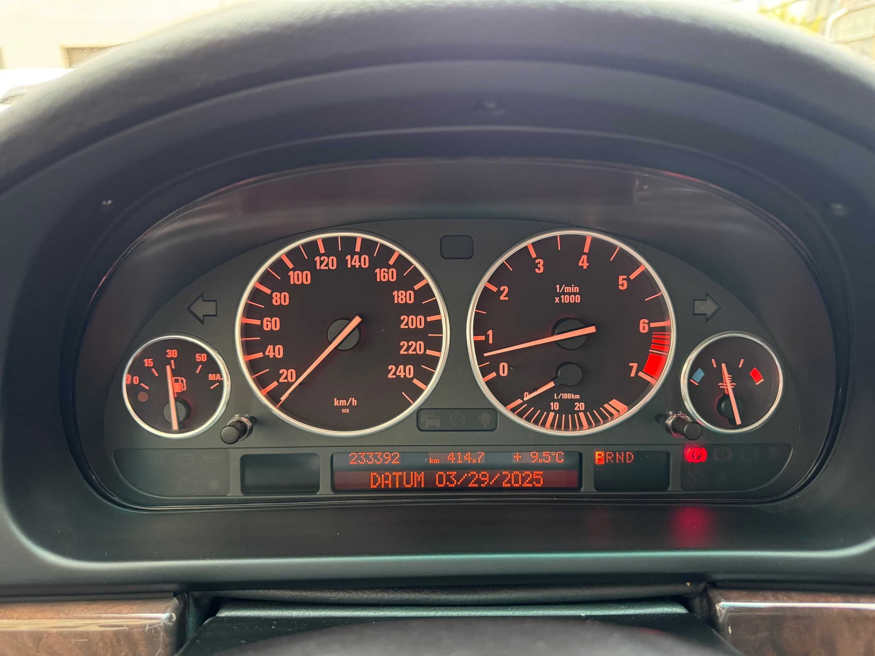 BMW E39 520i / 170 CP / Cutie automata / Model 2001