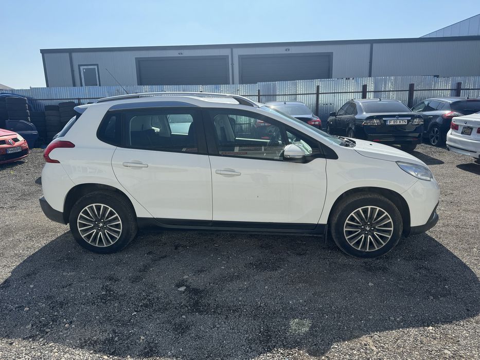 Peugeot 2008 mini suv