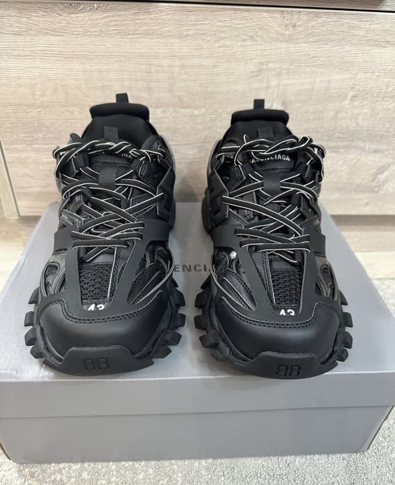 Balenciaga track ( cu factura)