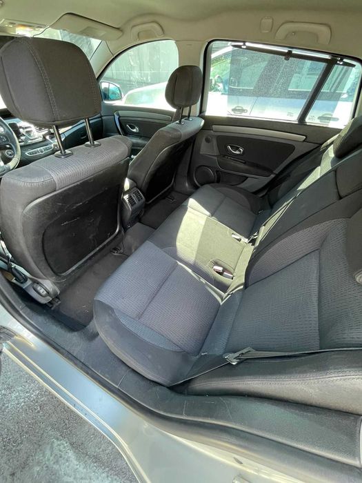 Renault Laguna 3 Grandtour 2.0 dCi 150 CP