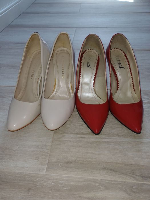 Vand 2 perechi pantofi masura 37