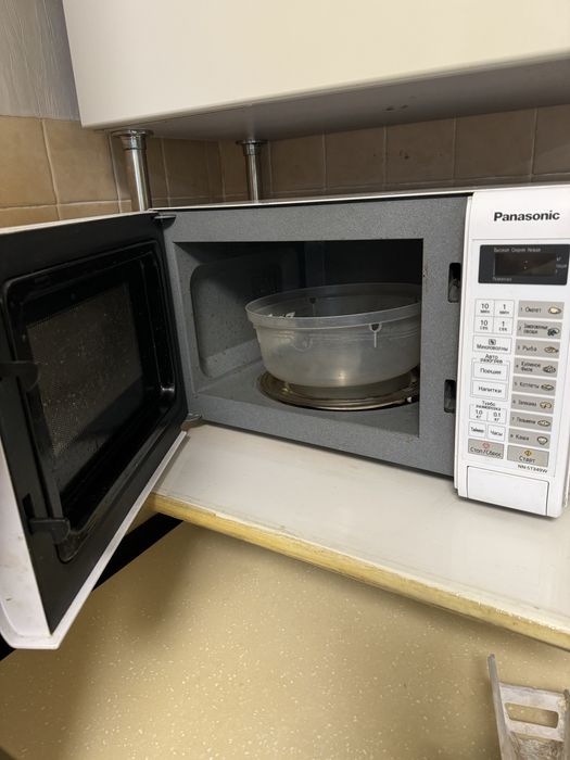 Микроволновпя печь