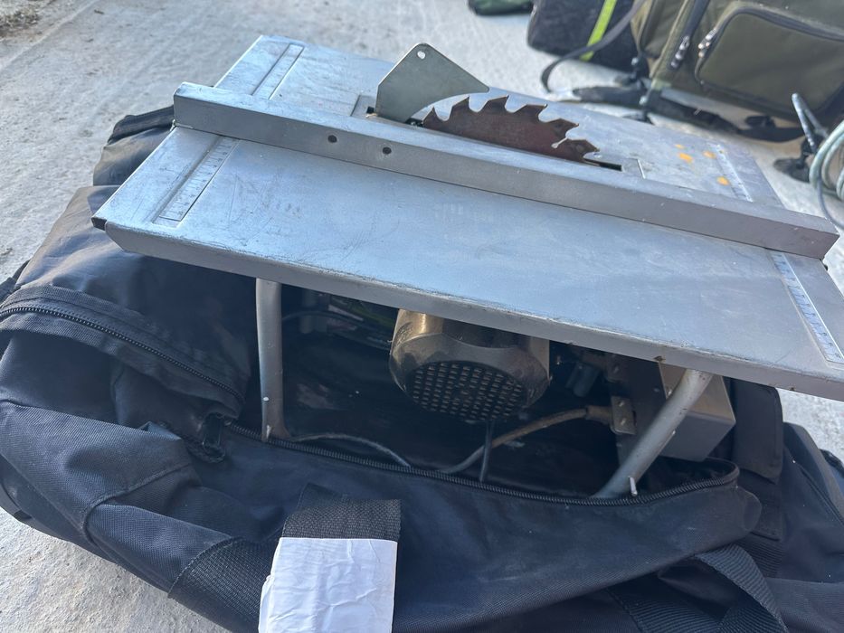 циркуляр използван Titan