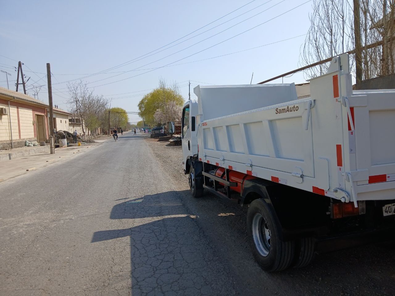 Isuzi 2011 yil kafolati bor