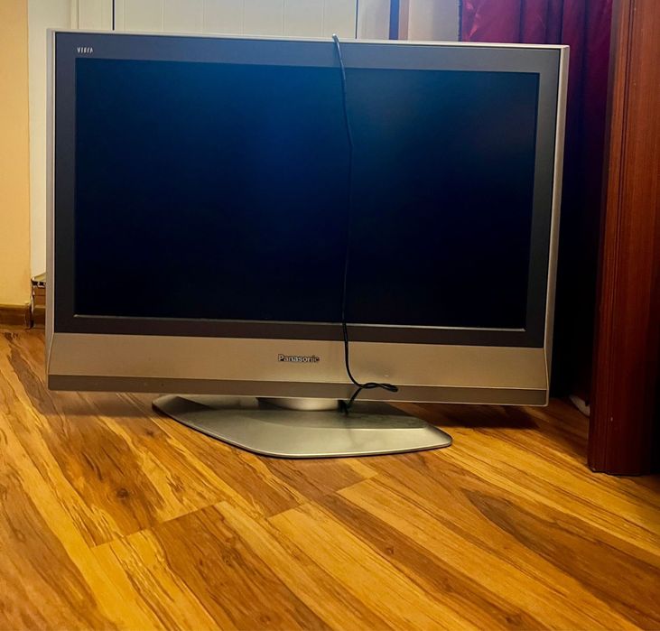 Продам телевизор panasonic