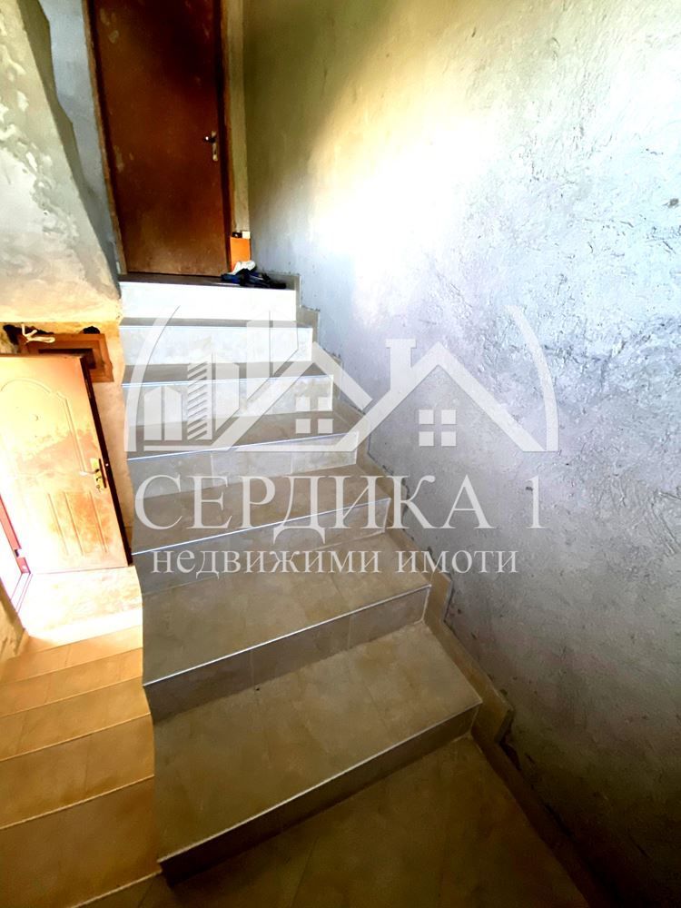 Продава се Къща в с. Лозно, Област Кюстендил - 288 кв.м за 275 €/кв.м - Снимка #8