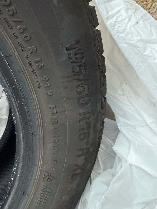 4 Anvelope Iarna 195 60 16 Continental Impecabile