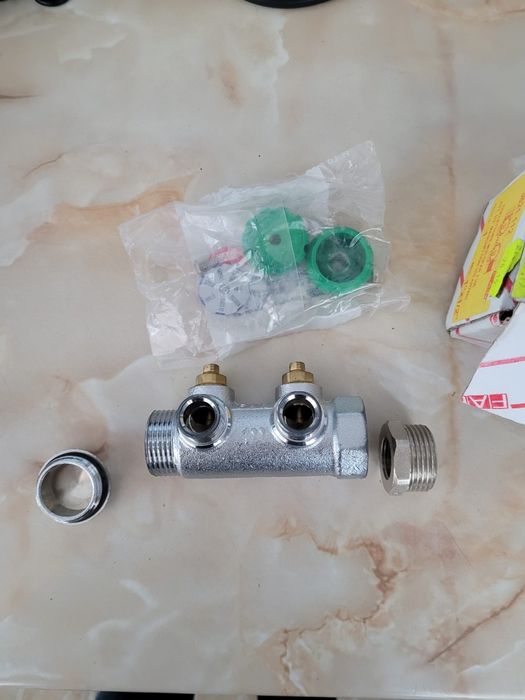 Distribuitor 1"cu 2 cai 1/2"